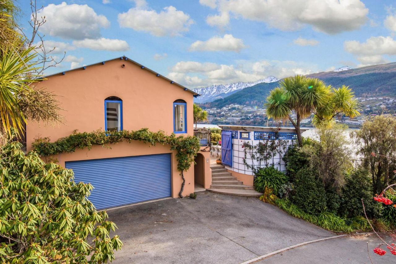 Sunny Lakeview Villa كوينستاون المظهر الخارجي الصورة